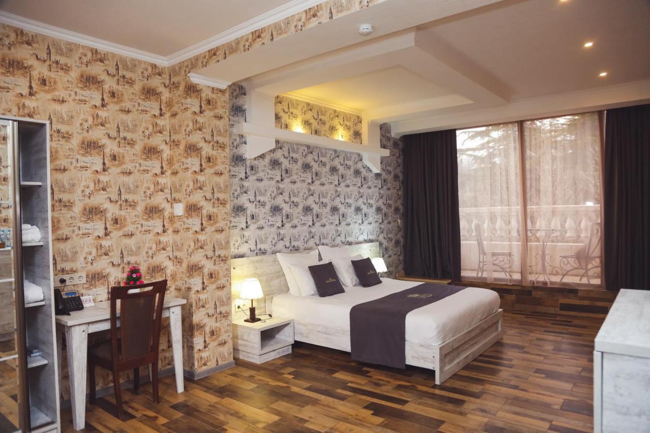 Hotel King David The Builder Koutaïssi Extérieur photo
