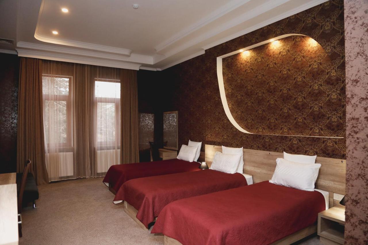 Hotel King David The Builder Koutaïssi Extérieur photo