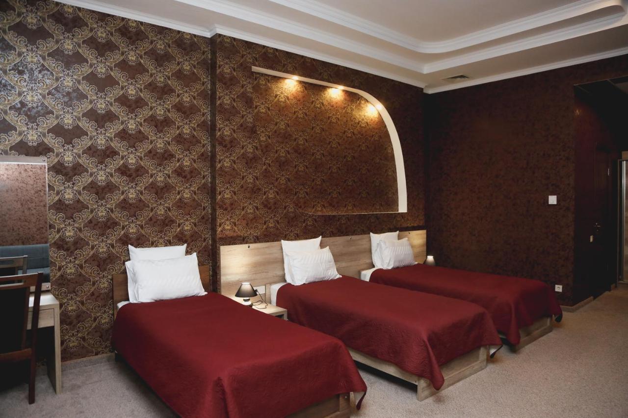Hotel King David The Builder Koutaïssi Extérieur photo
