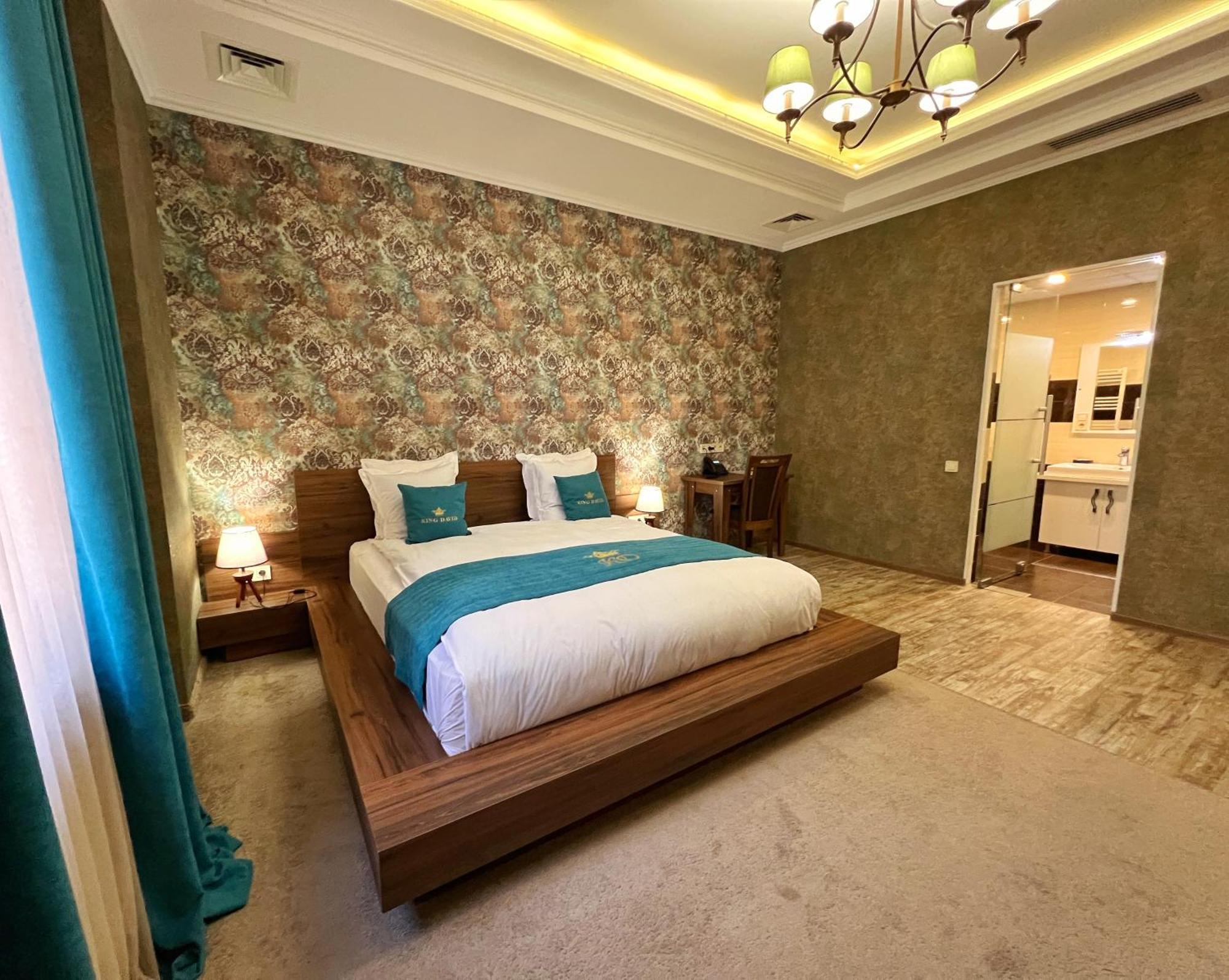 Hotel King David The Builder Koutaïssi Extérieur photo