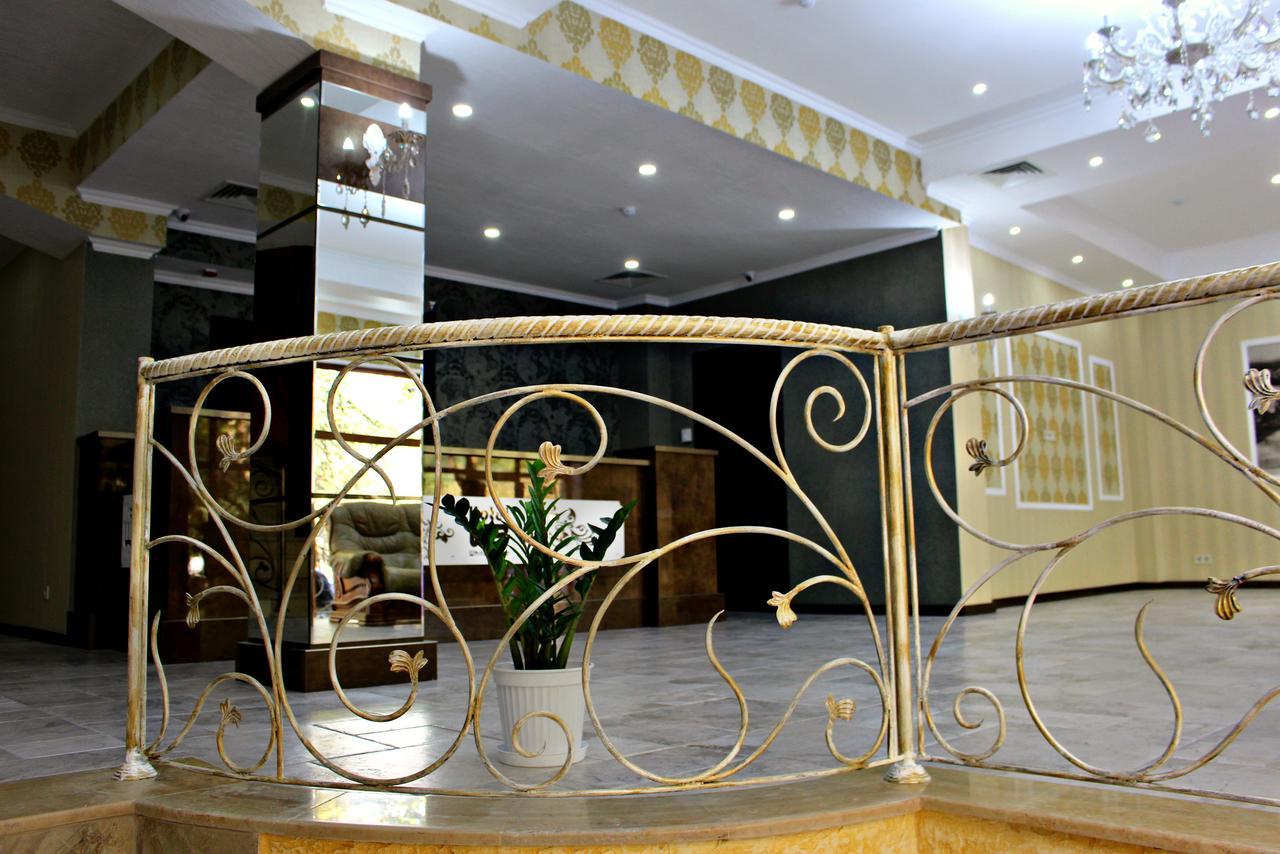 Hotel King David The Builder Koutaïssi Extérieur photo