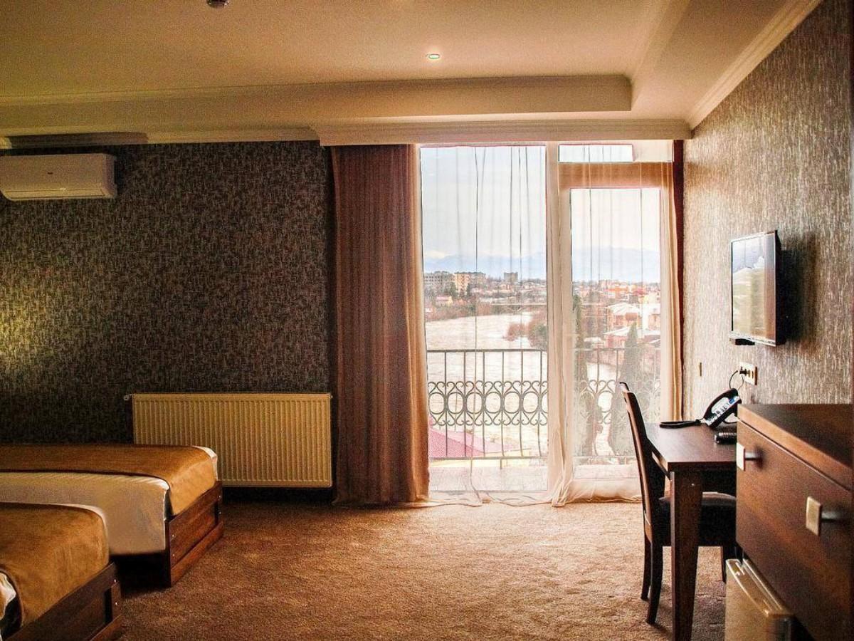 Hotel King David The Builder Koutaïssi Extérieur photo