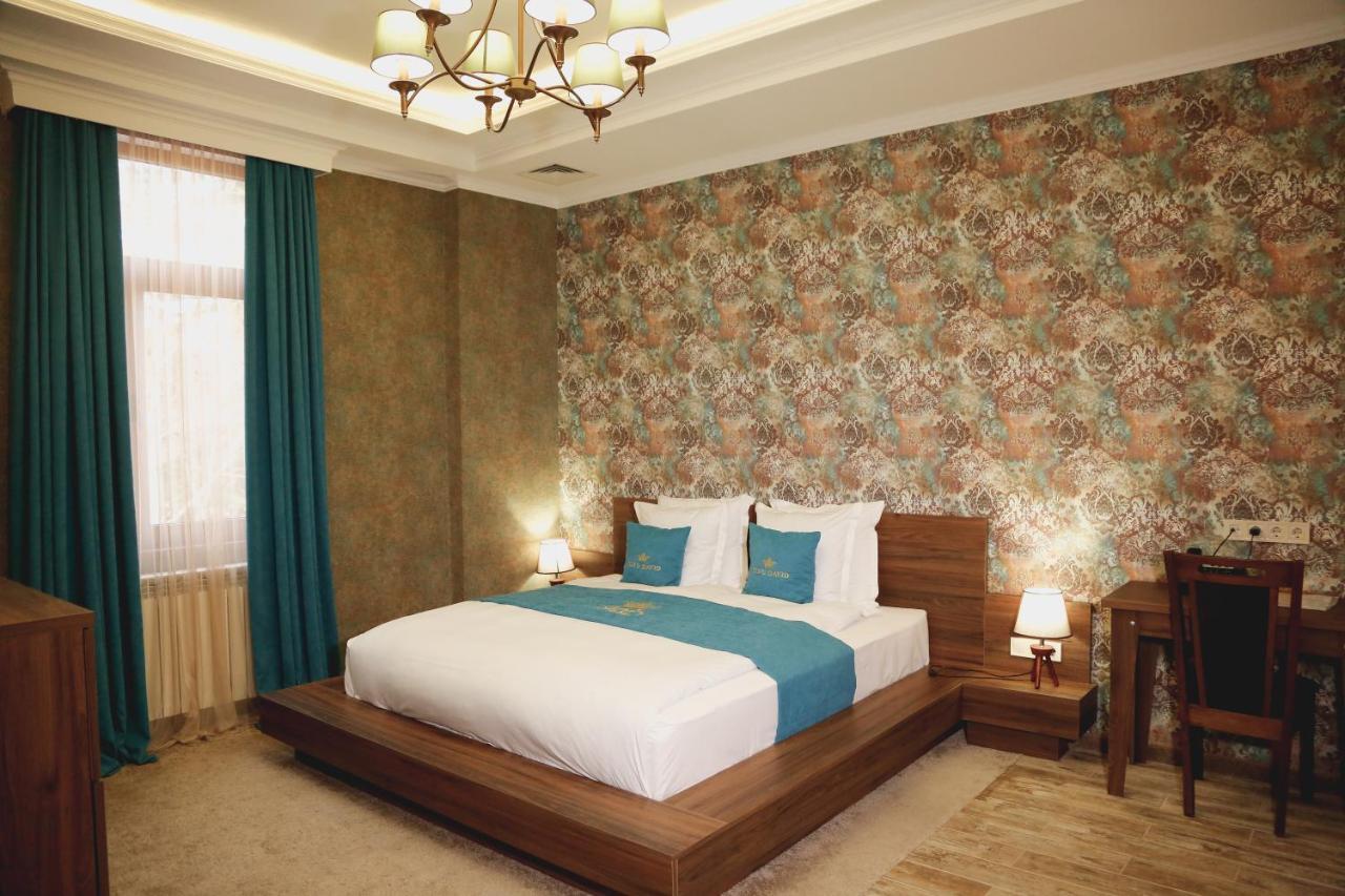 Hotel King David The Builder Koutaïssi Extérieur photo