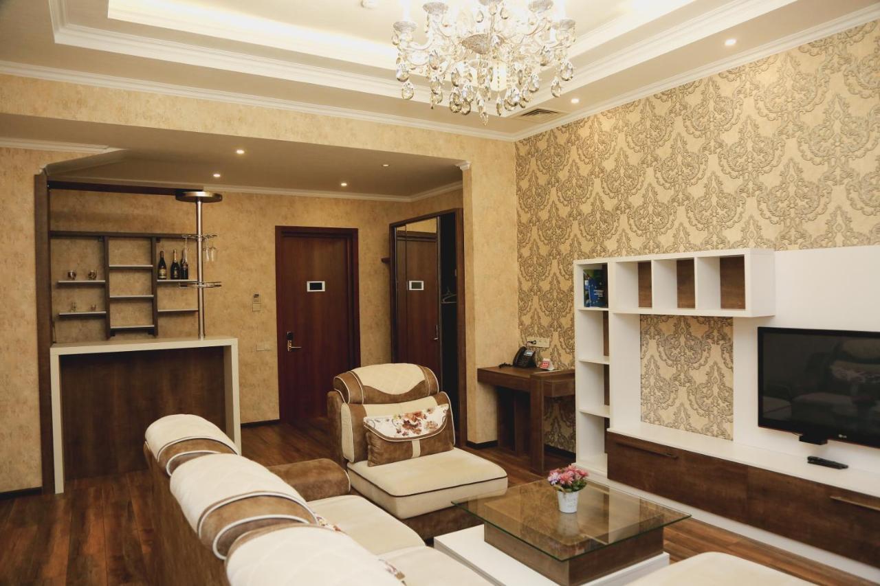 Hotel King David The Builder Koutaïssi Extérieur photo