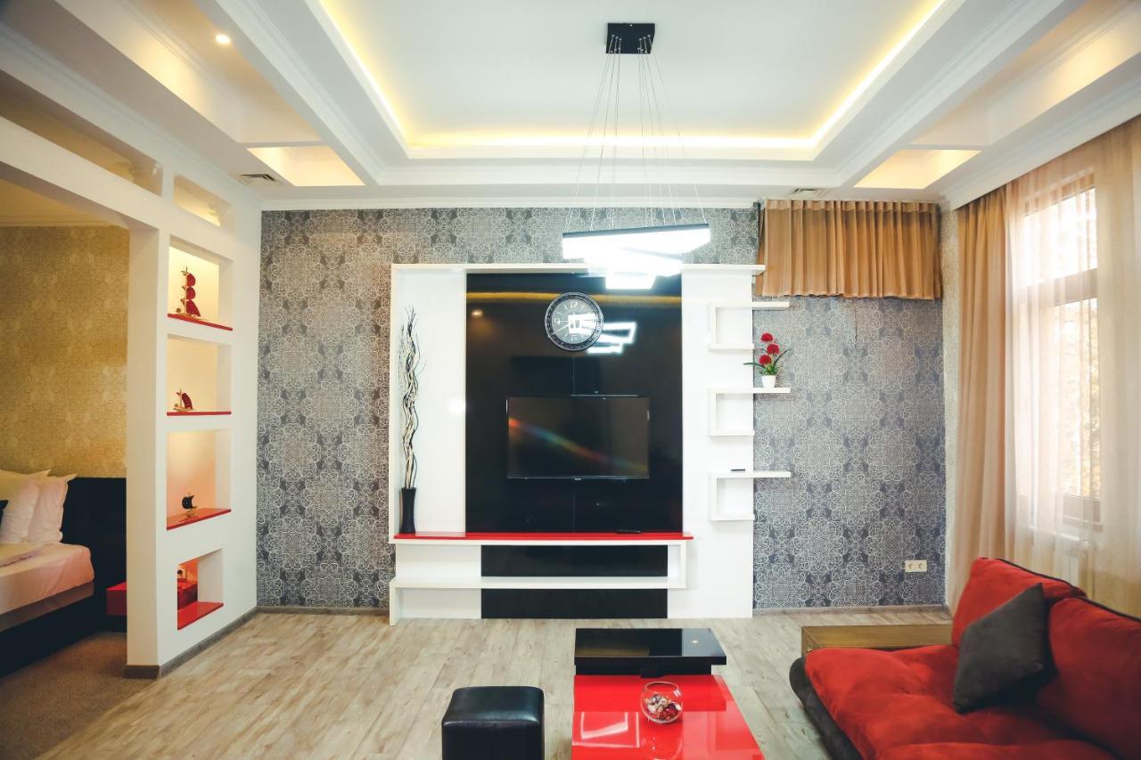 Hotel King David The Builder Koutaïssi Extérieur photo