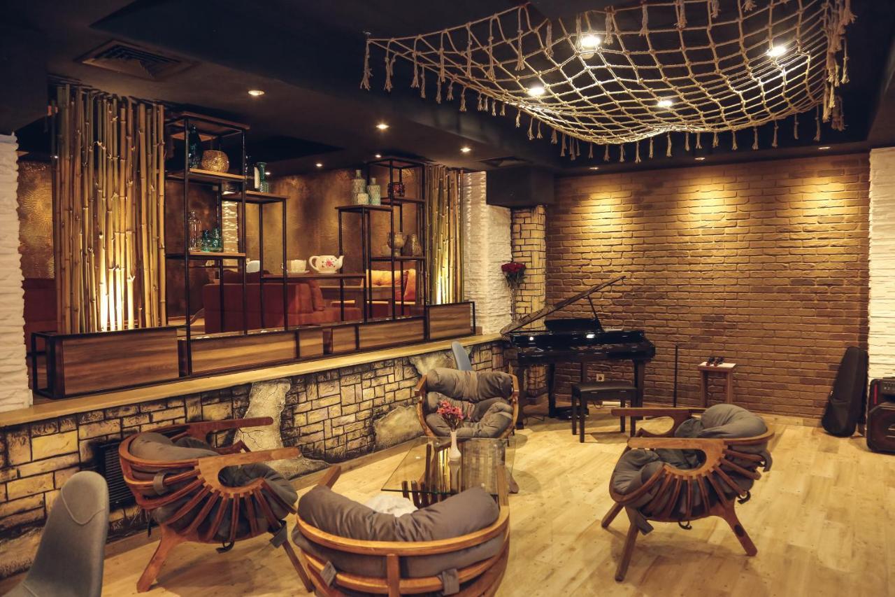 Hotel King David The Builder Koutaïssi Extérieur photo